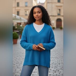 Tommy Hilfiger Women's Vibrant Blue V-Neck Sweater